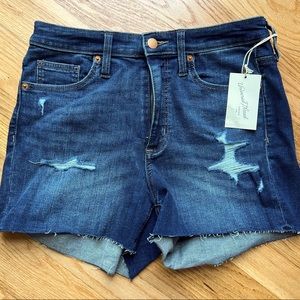 NWT Universal Threads High Rise Midi Jean Short